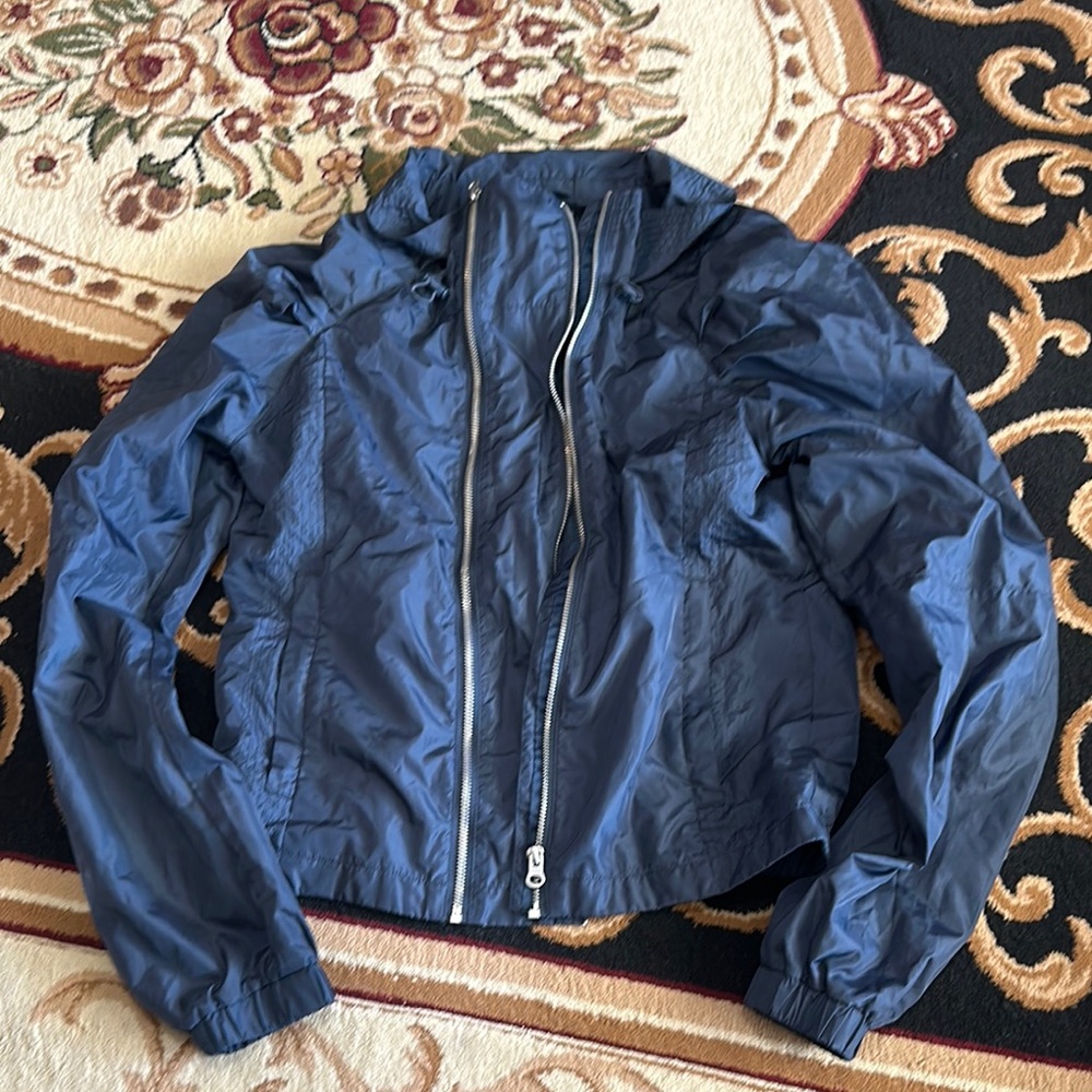 Small Lorna Jane windbreaker jacket